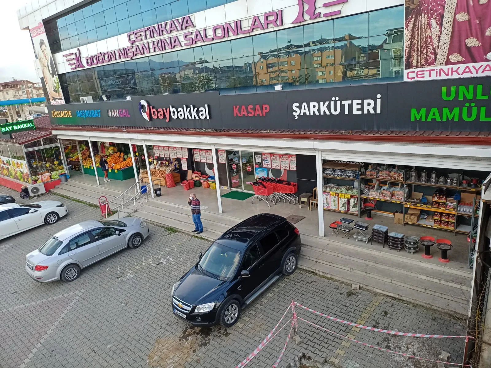 Bay Bakkal