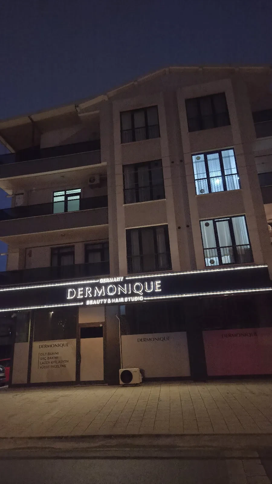 DERMONIQUE BEAUTY HAIR STUDIO fotoğraf 4