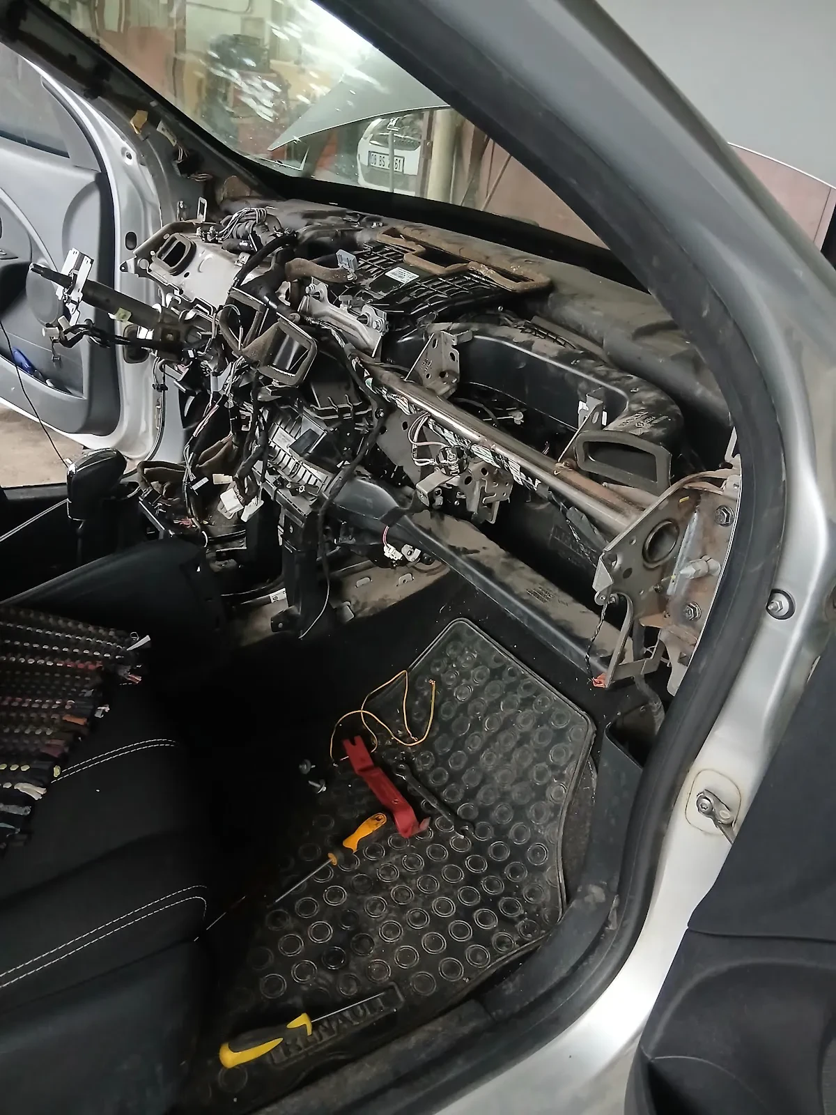Garanti Oto Elektrik Tarık Usta