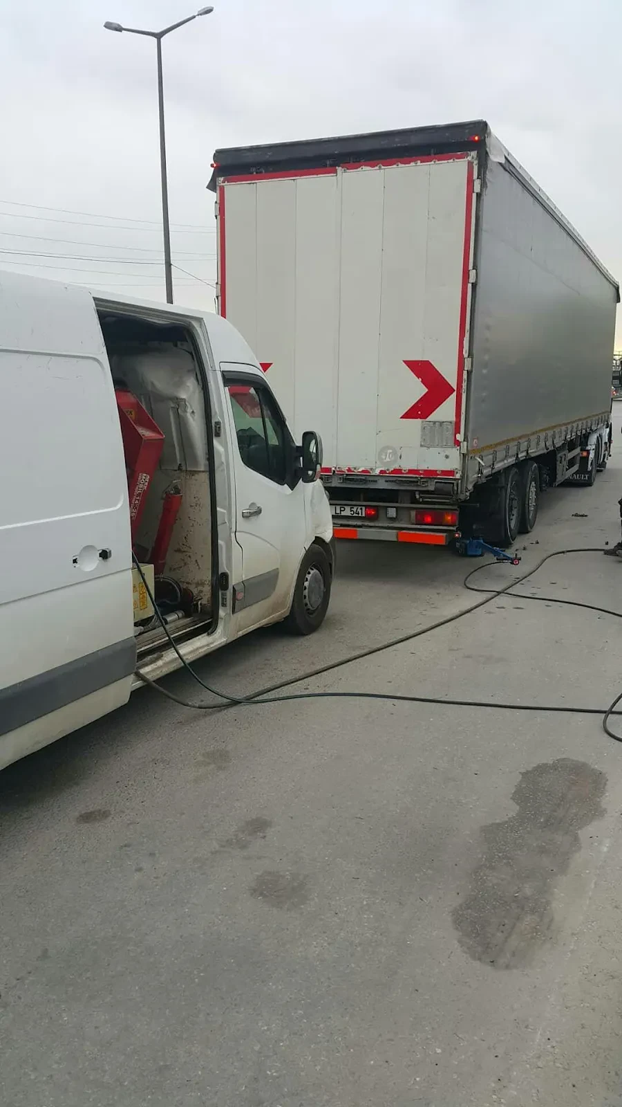 KARTEPE OTO LASTİK OTO KURTARICI fotoğraf 3