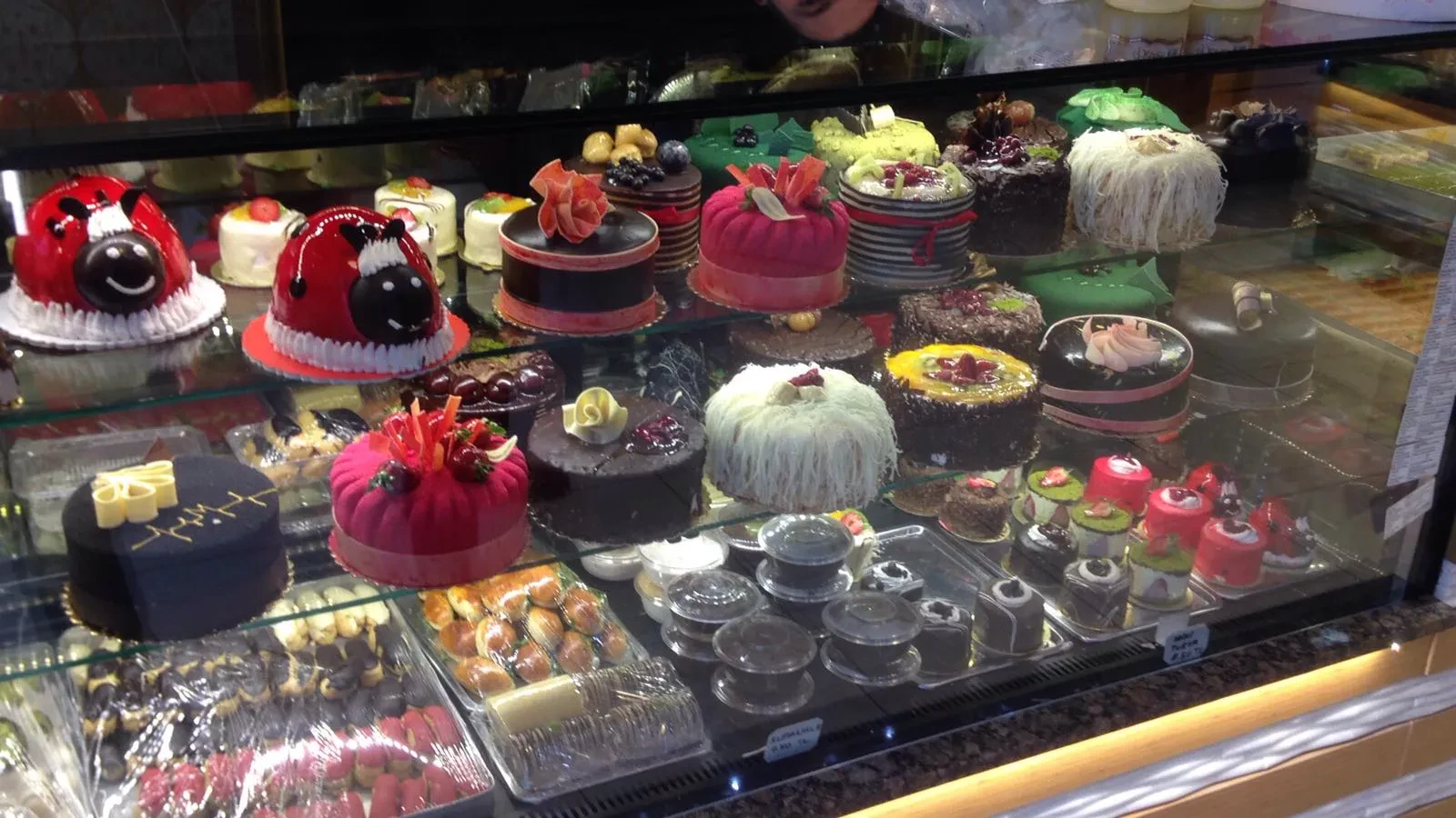 Ayaz Patisserie