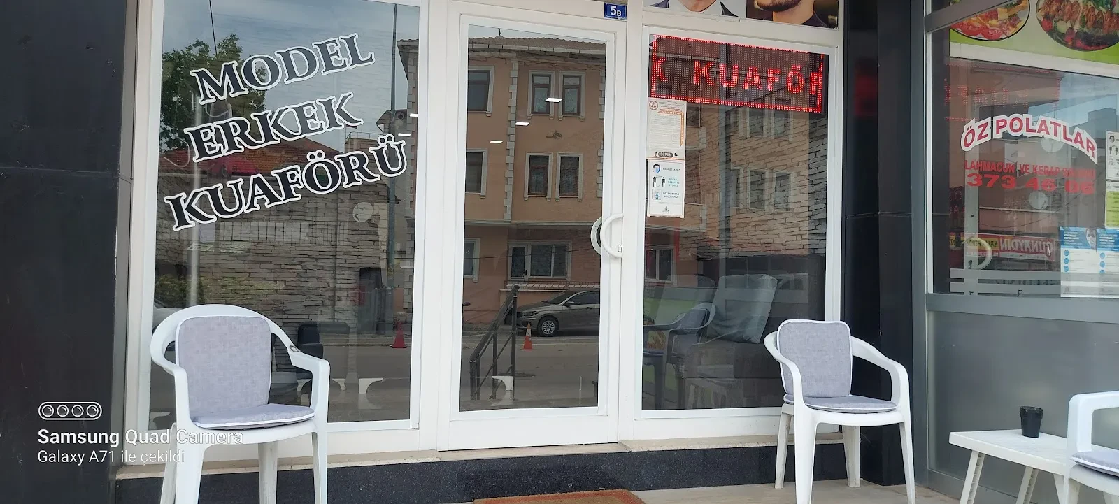 Model Men's Hairdresser