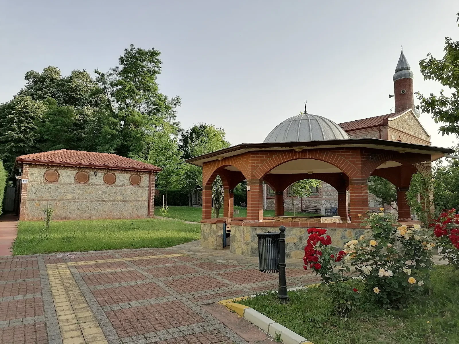 Hikmetiye Cami