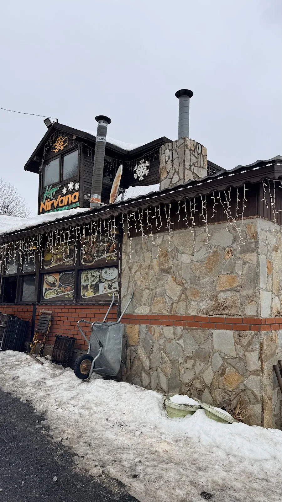 Nirvana Cafe Restorant